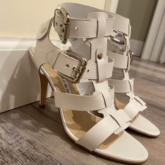 MANOLO BLAHNIK HEELS✨ - Picture 9 of 9